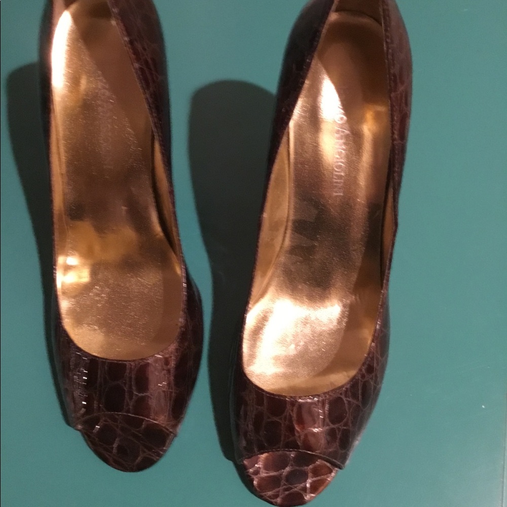 Brown Pumps